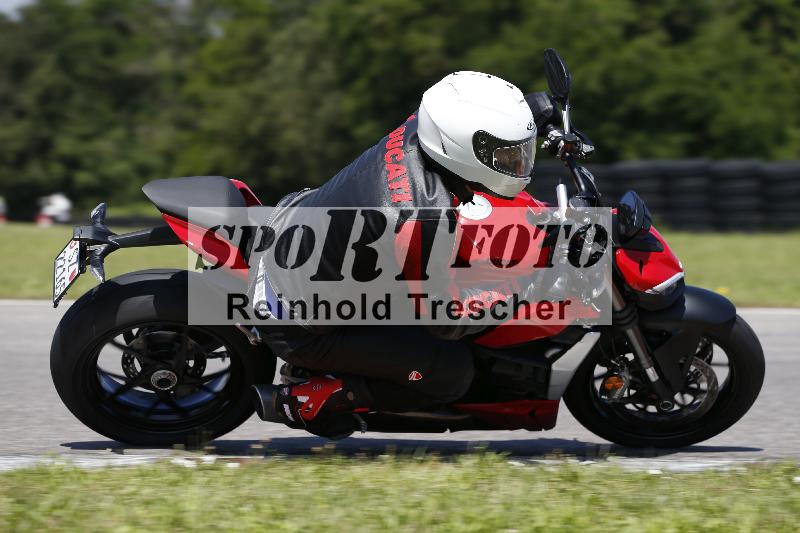 /Archiv-2024/29 12.06.2024 MOTO.CH Track Day ADR/Gruppe gelb/unklar